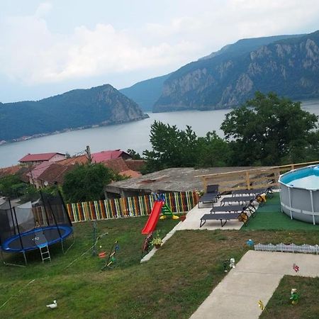 Casa De Vacanta Maga Dubova Extérieur photo